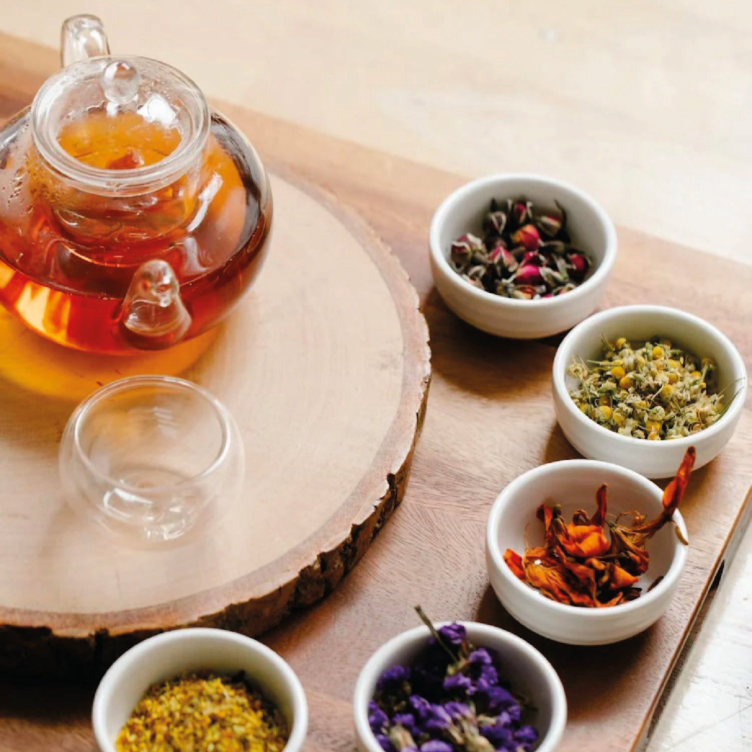 Spezie ed erbe aromatiche intere